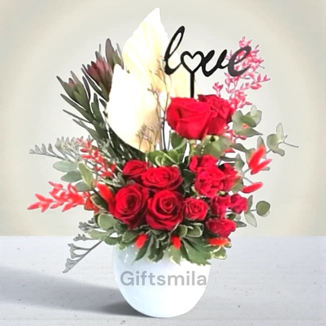 Awesome Red Roses Vase