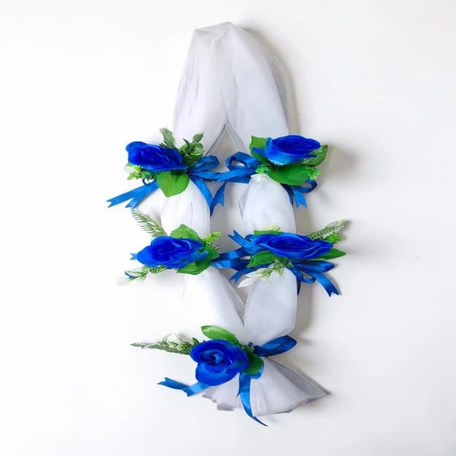 Garland White Blue