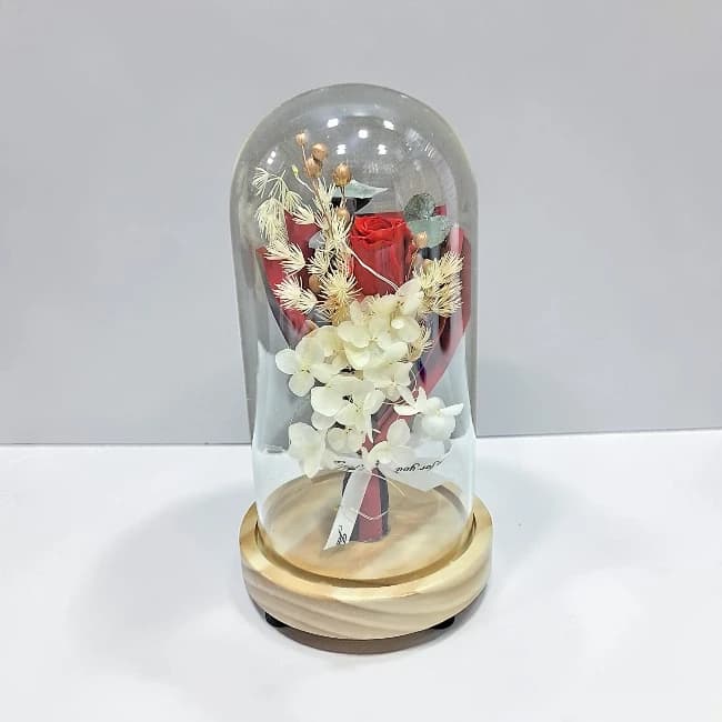 Infinity Red Rose Arrangement Vase