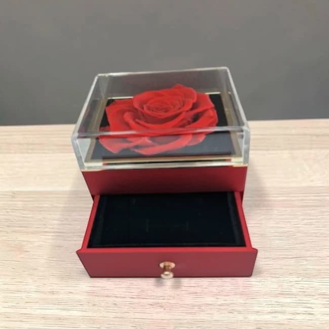 Infinity Red Jewel Box