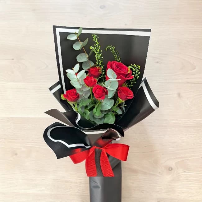 Petals of Love Black