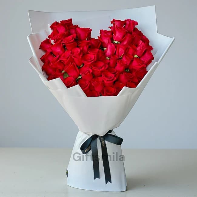 Red Roses Heart Bouquet