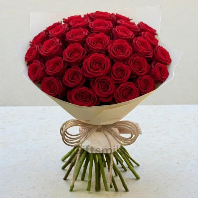 100 Red Roses