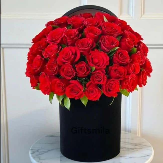 Royal Red Roses Box